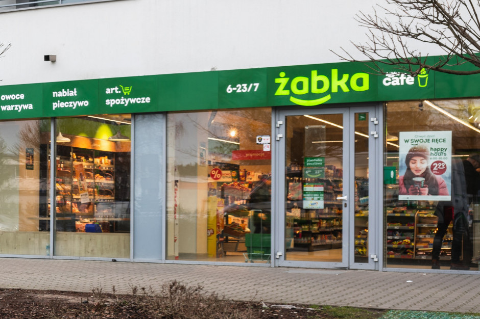 Żabka sprzedała 38 mln maseczek, fot. mat. pras. Żabka zwiększa dostawy maseczek i środków do dezynfekcji