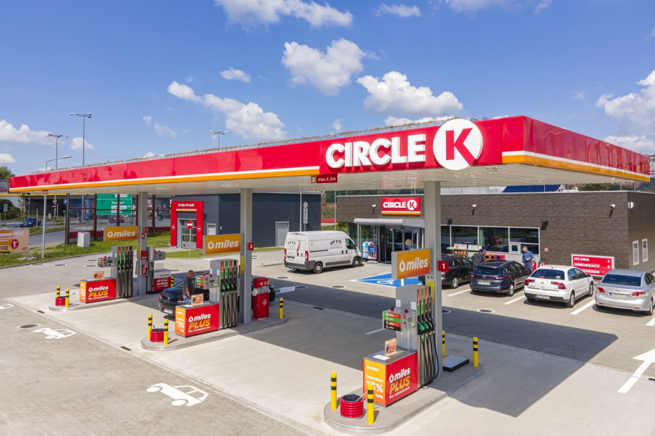 Stacja Circle K w Warszawie, fot. mat. pras. Circle K wprowadza płatności aplikacją za paliwo i myjnię