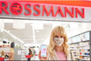 Sieć drogerii udostępnia opcję zakupów i płatności w aplikacji