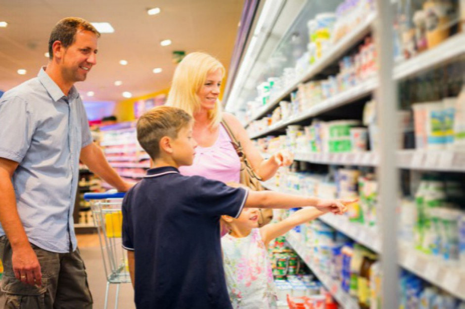 Konsumenci dokonują ekologicznych wyborów, fot. Shutterstock Świadomość ekologiczna konsumentów rośnie