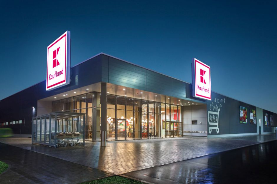 W Polsce sieć Kaufland posiada aktualnie 225 marketów i zatrudnia ok. 16 000 pracowników. Fot. materiały prasowe Wynagrodzenie na stanowisku kasjer w Kaufland wzrośnie do max. 4100 zł brutto