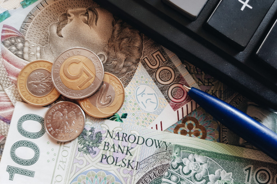 17 proc. MŚP odczuwa problemy z powodu zatorów płatniczych już po upływie 10 dni, fot. Shutterstock Firma MŚP zanim zacznie tracić płynność może czekać na zapłatę od kontrahenta miesiąc