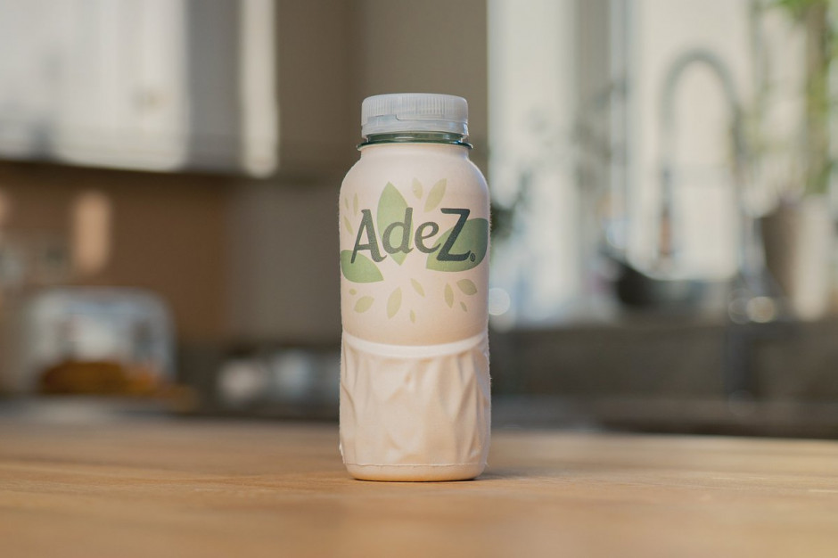 Coca-Cola przeprowadzi test prototypu butelki wykonanej z papieru, fot. mat. pras. Coca-Cola rozpoczyna test pierwszej papierowej butelki