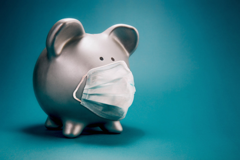 fot. shutterstock EY: Ponad połowa firm zrezygnowała z inwestycji z uwagi na pandemię