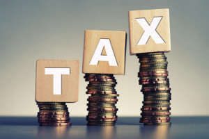 MF: Dane o wpływach z podatku handlowego dopiero po pierwszym kwartale