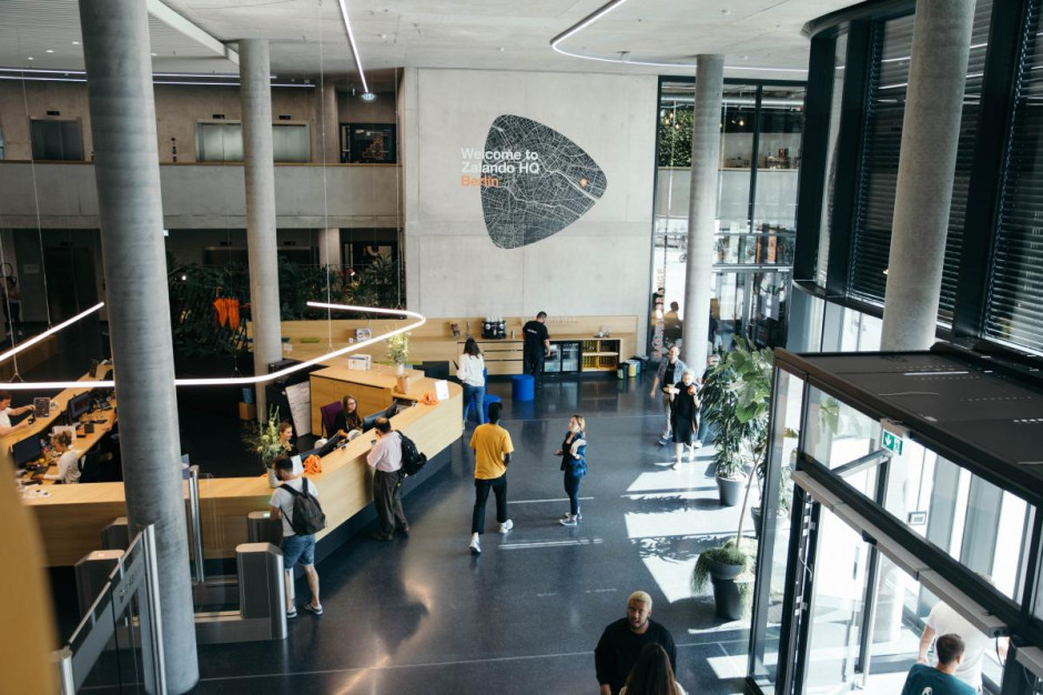 fot. siedziba Zalando w Berlinie, www.zalando.com Zalando wyda na inwestycje 350-400 mln euro
