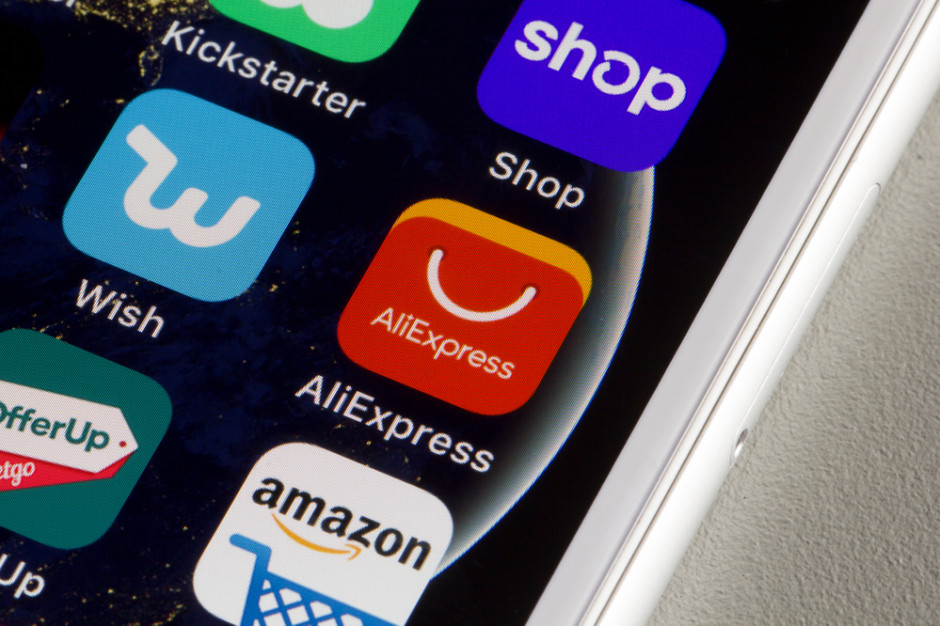 Polska implementacja unijnych rozwiązań zawarta w pakiecie e-commerce, fot. shutterstock Koniec z tanimi zakupami w zagranicznych e-sklepach? Rząd uszczelnia VAT