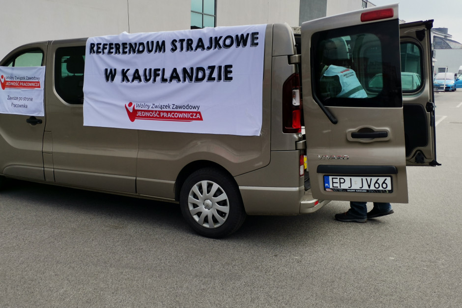 fot. Związek Jedność Pracownicza Związkowcy twierdzą, że utrudnia się im przeprowadzanie referendum w Kauflandzie