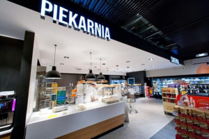 PGS rozwija sieć sklepów Top Market oraz zaplecze logistyczne