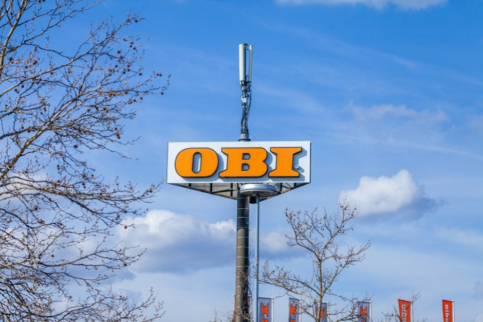 OBI zwiększy liczbę czynnych kas, aby zwiększyć przepustowość klientów, fot. shutterstock OBI gotowe na ponowne otwarcie: promocje i wydłużone godziny pracy
