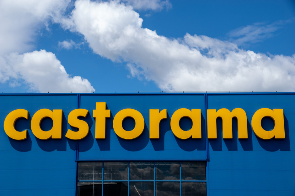 Tesco zmieniło się w Castoramę, fot. Shutterstock 35 proc. nowej powierzchni to centra Tesco zamienione na markety Castorama