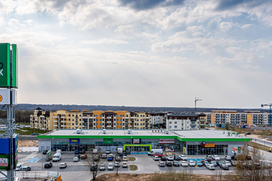 Vendo Park stawia na sprawdzone marki: Biedronka, Rosmann, Tedi Trzy Vendo Park otwarte. Biedronka operatorem spożywczym