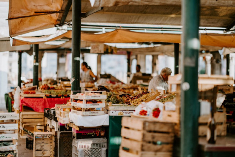 Utworzenie Narodowego Holdingu Spożywczego jest projektem strategicznym; fot. unsplash.com UOKiK zgadza się na powstanie Narodowego Holdingu Spożywczego