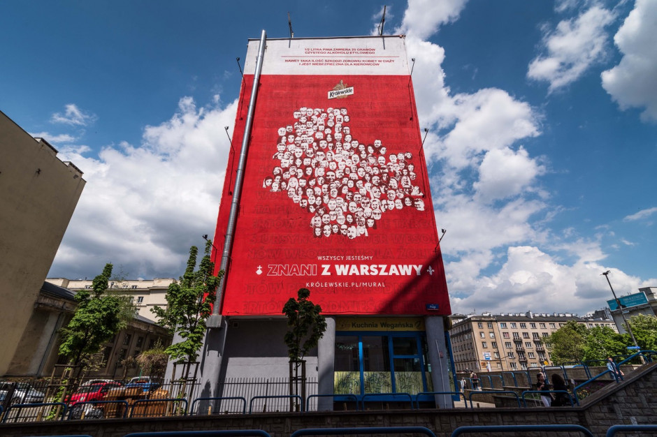 Mural "Znani z Warszawy", fot. mat. pras. Warszawiacy na muralu marki Królewskie