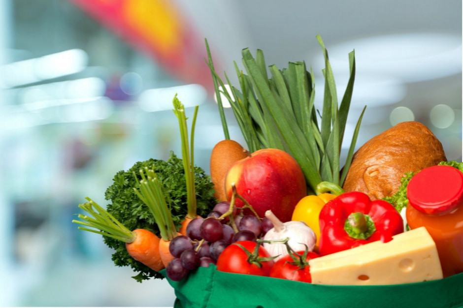Wzrost kosztów produkci żywności to efekt m.in. wzrostu podatków pośrednich (cukrowy, reklamowy, handlowy), koncentracji handlu i sztywnych, długotrwałych umów dostawców z sieciami. Fot. Shutterstock Raport: Wzrost cen żywności wydaje się dopiero rozkręcać