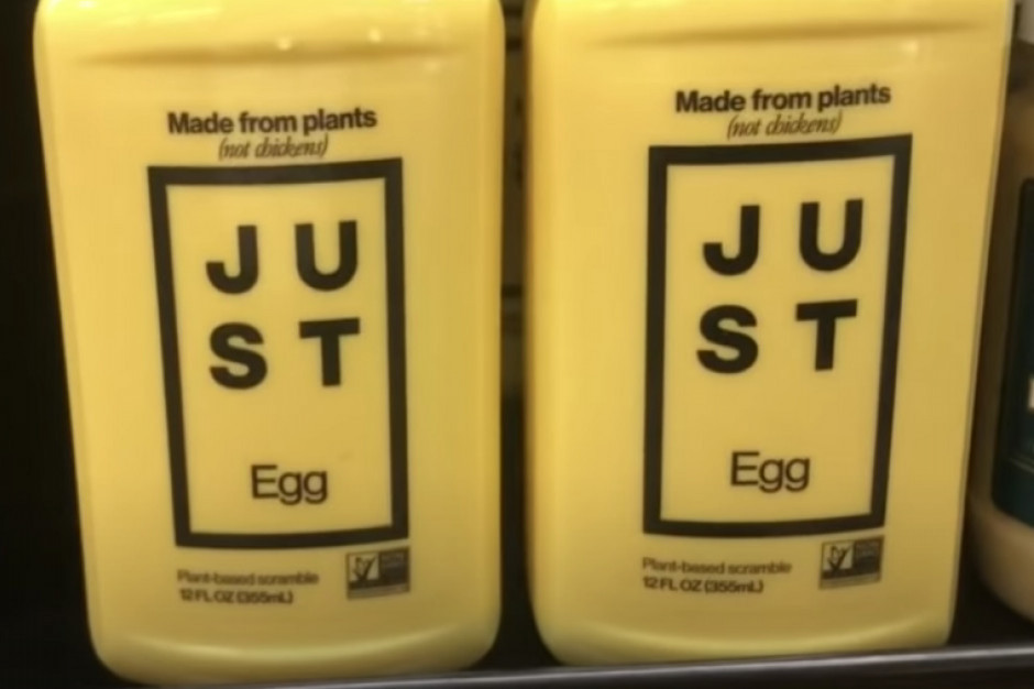 Firma Eat Just jest najbardziej znana z substytutu jajek na bazie fasoli mung. Fot. fot. za YouTube Wegańska jajecznica pojawi się na rynku europejskim