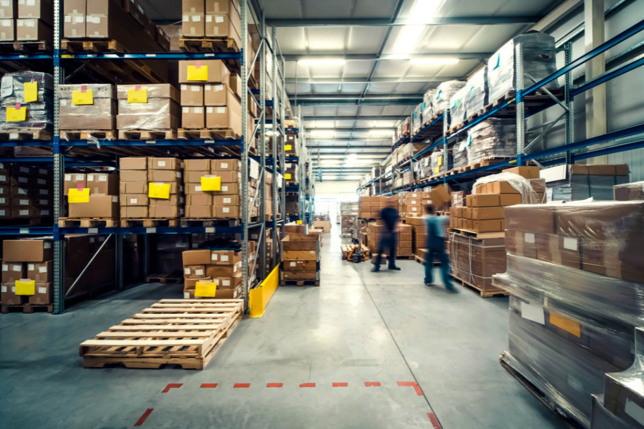 Magazyny powstają w naszym kraju na potęgę. Obecnie w budowie znajduje się 2,5 mln mkw. , fot. Shutterstock E-commerce potrzebuje 28 mln mkw. dodatkowej powierzchni logistycznej