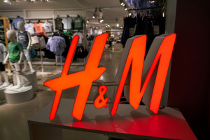 Zysk H&M w Polsce spadł z 90 do 65 mln zł a liczba pracowników o 1000 osób