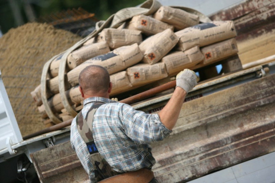 Fot, PTWP, materiały budowlane drożeją Nawet o 400 proc. wzrosły ceny niektórych materiałów budowlanych