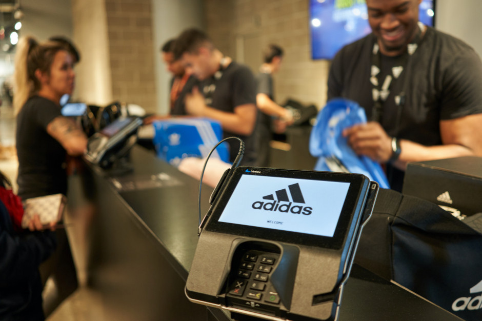 fot. Adidas już bez Reeboka na pokładzie, shutterstock Adidas pozbył się Reeboka