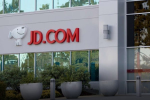 Zysk JD.com spadł o 95 proc.