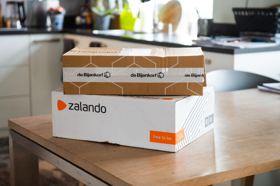 Zalando dołączy do indeksu DAX, fot. shutterstcok Zalando chce obsługiwać ponad 10 proc. europejskiego rynku mody