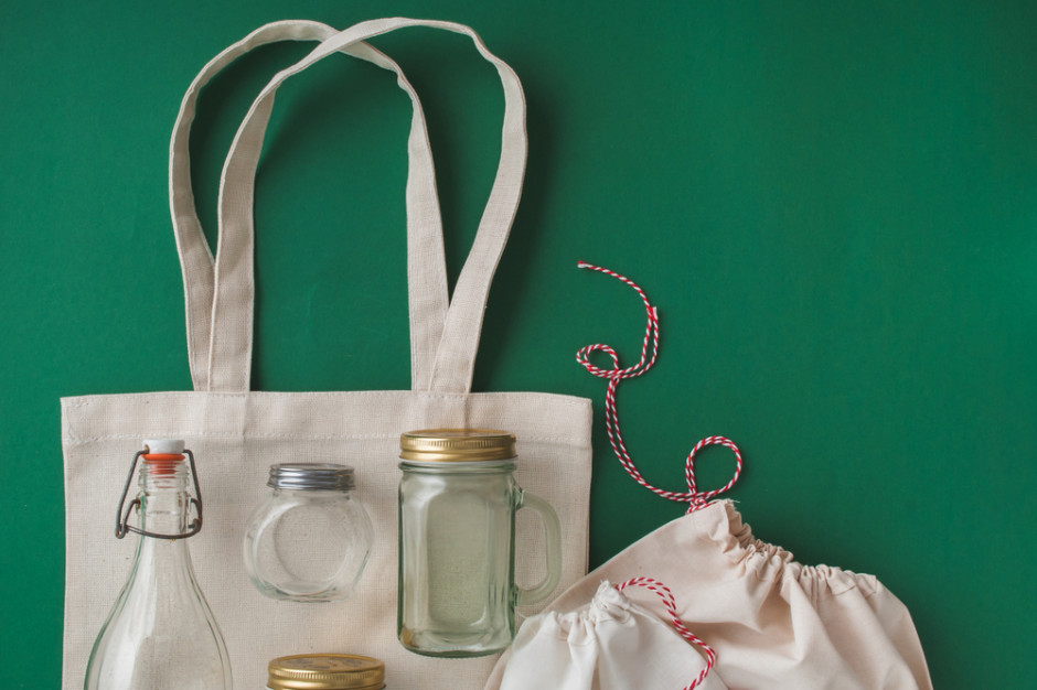 Ponad jedna trzecia konsumentów deklaruje , że starają się nabywać produkty luzem, bez zbędnych opakowań. Fot. Shutterstock Lidl, Biedronka i Ikea najbardziej ekologicznymi sieciami w Polsce