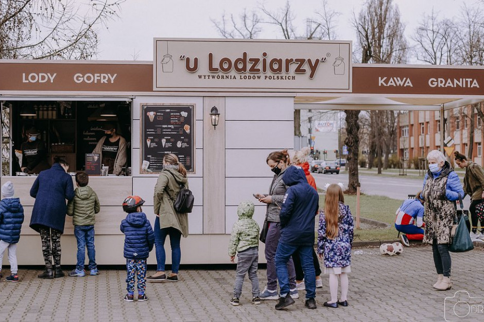 Obecnie sieć “u Lodziarzy” można spotkać w ponad stu lokalizacjach w całym kraju; fot. materiały prasowe Sieć “u Lodziarzy” zadowolona z sezonu