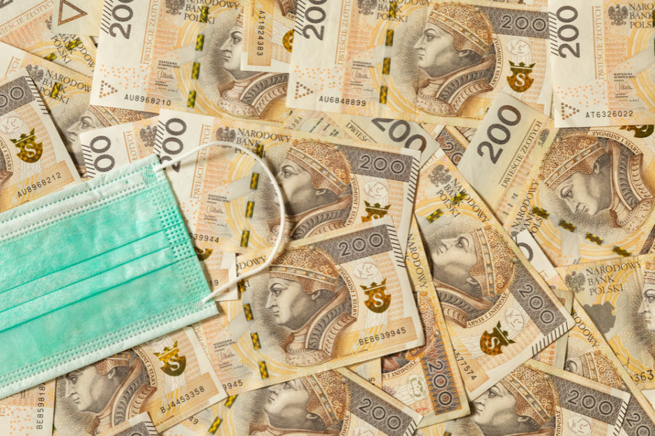 Do 30 września można składać wnioski o finansowanie preferencyjne w ramach Tarczy Finansowej PFR dla Dużych Firm, fot. Shutterstock PFR: do 30 września czas na zgłaszanie wniosków o Tarczę dla Dużych Firm
