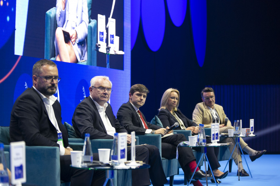 Uczestnicy debaty Obywatel i konsument w czasach „nowej normalności”, fot. PTWP EY na EEC: Pandemia to moment prawdy dla firm