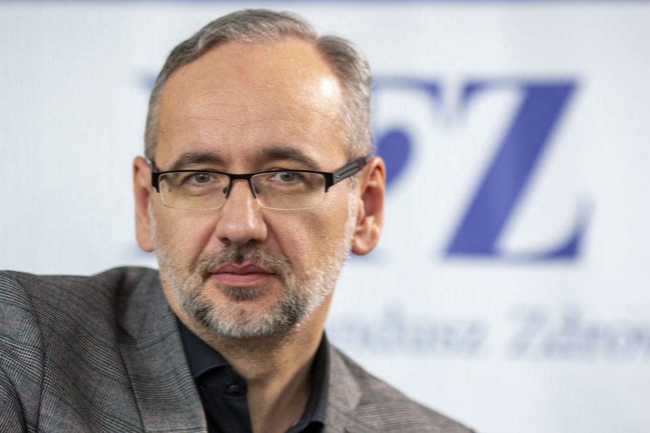 Szef MZ Adam Niedzielski, fot. mat. pras Niedzielski: to nie jest jeszcze moment, żebyśmy myśleli o restrykcjach