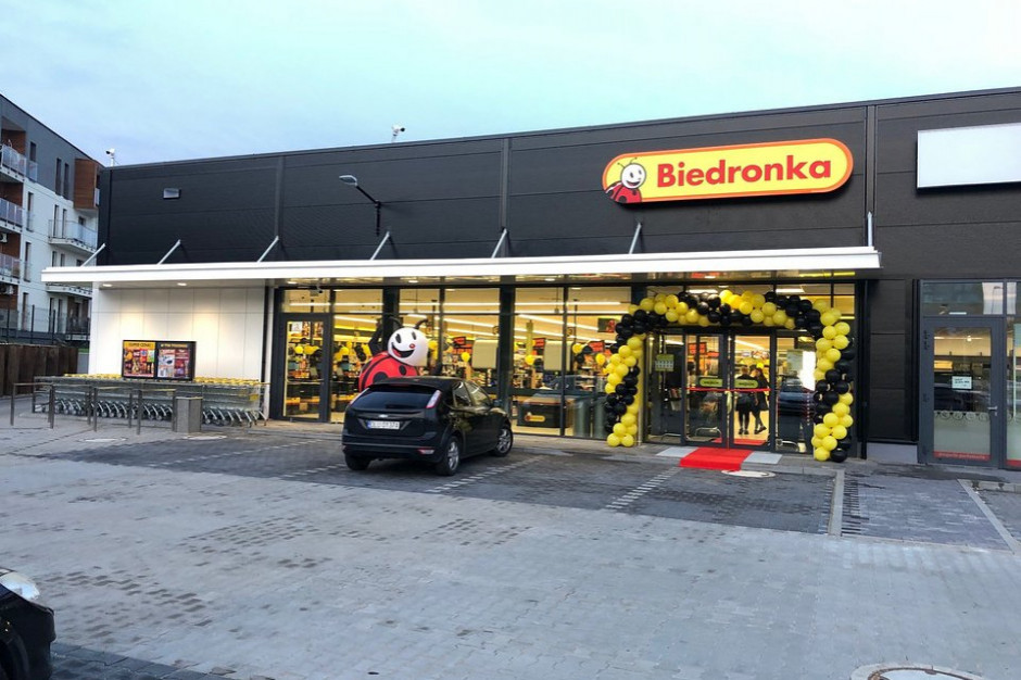 Na zdj. sklep Biedronka przy ul. Legnickiej 95 w Lubinie. Fot. materiały prasowe Biedronka z CIT-em w wysokości 689 mln zł