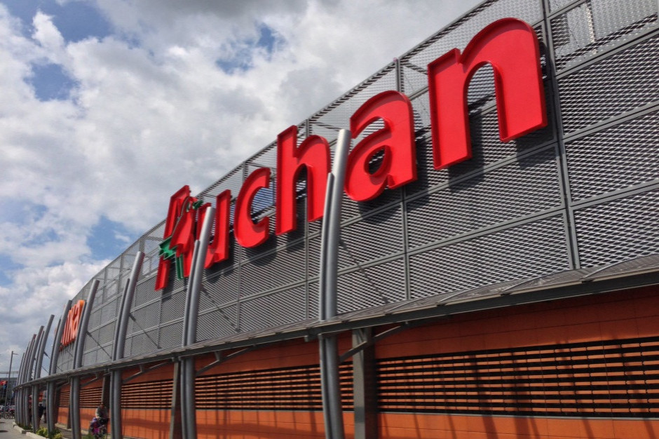 Wynik sprzedażowy Auchan w Polsce ponownie poprawił się o 156 mln zł, fot. shutterstock Auchan poprawia w Polsce rentowność