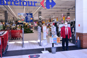 Carrefour: Praca w niedziele miała być dobrowolna, teraz wycofano się z deklaracji