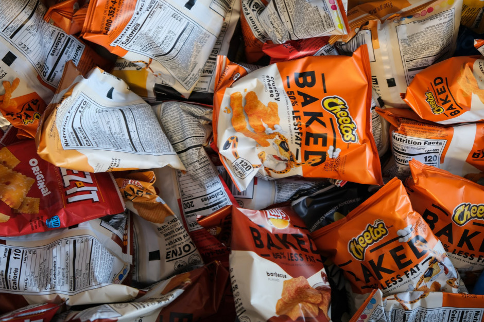 Do recyklingu przekazywanych jest wciąż za mało opakowań elstaycznych, fot. Shutterstock Nestlé i PepsiCo inaugurują projekt recyklingu opakowań elastycznych