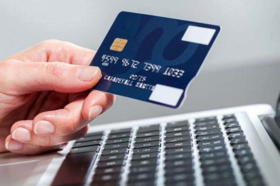 Rosną wydatki na zakupy internetowe, fot. mat. pras. Co najczęściej kupujemy online i jak płacimy?