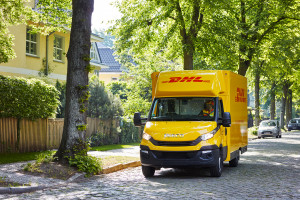 DHL Parcel doręczy paczki z Amazon Prime