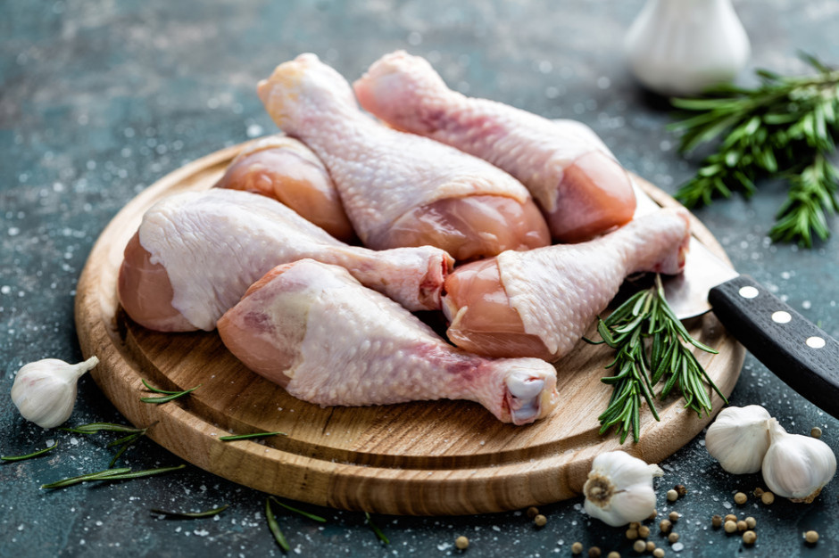 fot. ceny kurczaka, shutterstock Dlaczego kurczak drożeje? I kto na tym zarabia?