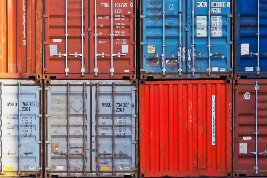 Jedną z przyczyn wzrostu cen transportu jest brak kontenerów. Fot. Shutterstock Transformacja logistyki. Wygrają detaliści, którzy postawią na zarządzanie danymi