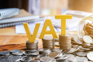MF skierowało do konsultacji projekt rozporządzenia z obniżką VAT na prąd, gaz i ciepło
