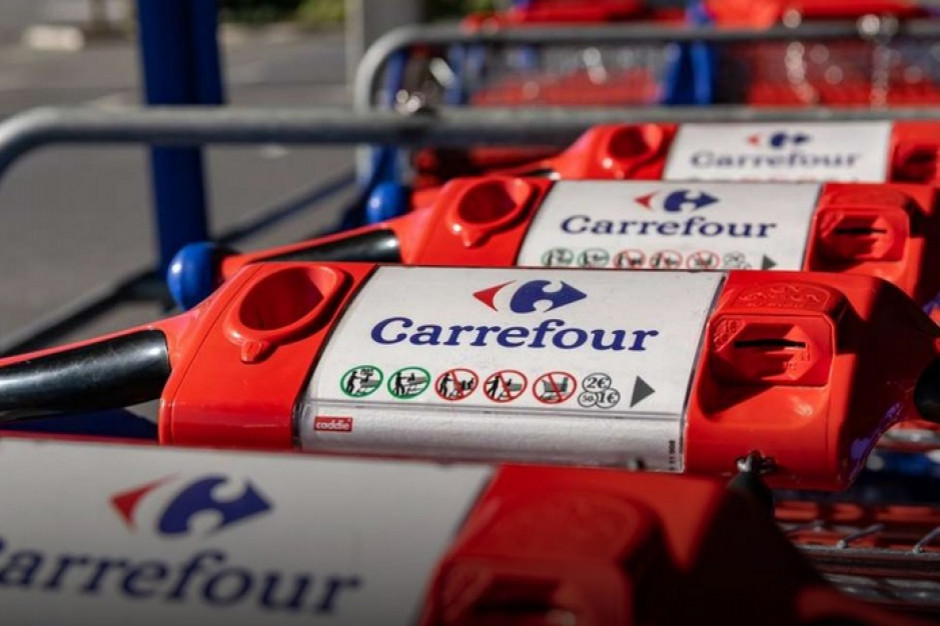 Carrefour poszukuje nowych źródeł przychodów. Ma dwa pomysły