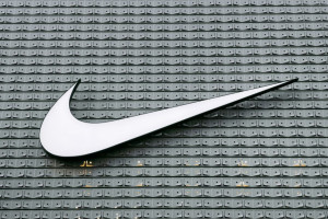 Nike zwolni niezaszczepionych pracowników
