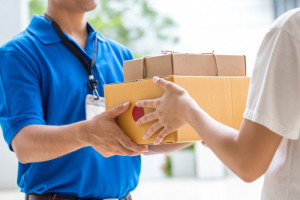 Każda przesyłka pocztowa przybywająca do Chin z zagranicy będzie dezynfekowana co najmniej cztery razy, fot. Shutterstock