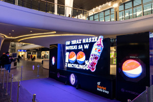 Hologram na Dworcu Centralnym reklamuje Pepsi. Będą darmowe napoje dla przechodniów