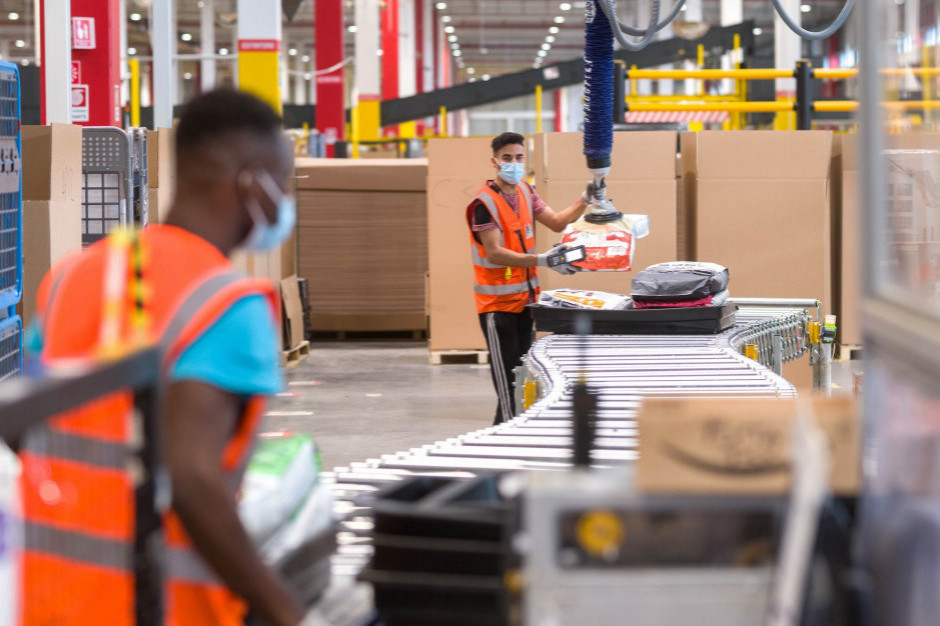 Amazon wykorzysta swój potencjał logistyczny, by pomóc Ukrainie