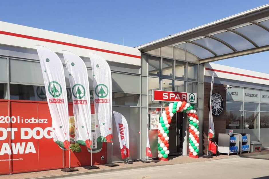 Sklep Spar na stacji AVIA; fot. materiały prasowe Spar widzi wzrost obrotów w przystacyjnych sklepach. Liczy na rozwój współpracy z AVIA