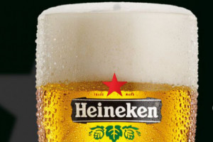 Heineken ostatecznie wycofuje się z Rosji i liczy się ze stratą 400 mln euro