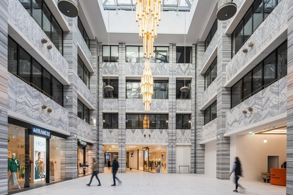 Wrocławski budynek przechodzi metamorfozę, fot. mat. pras. Wrocławska Renoma w trakcie modernizacji. Obiekt nie rezygnuje z handlu