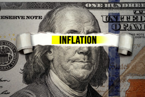 Inflacyjna galopada nie zatrzyma się szybko. Przedsiębiorcy chcą pomocy rządu