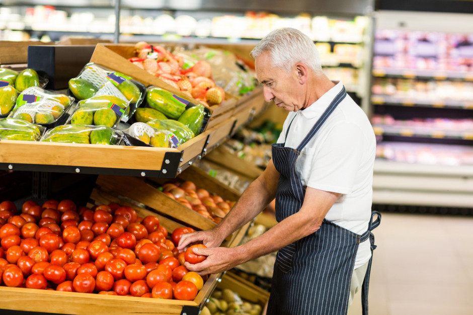 Ustawa covidowa o praca w niedziele; fot. shutterstock Handel w niedziele 2022: Sieci nadal korzystają z luki w ustawie covidowej